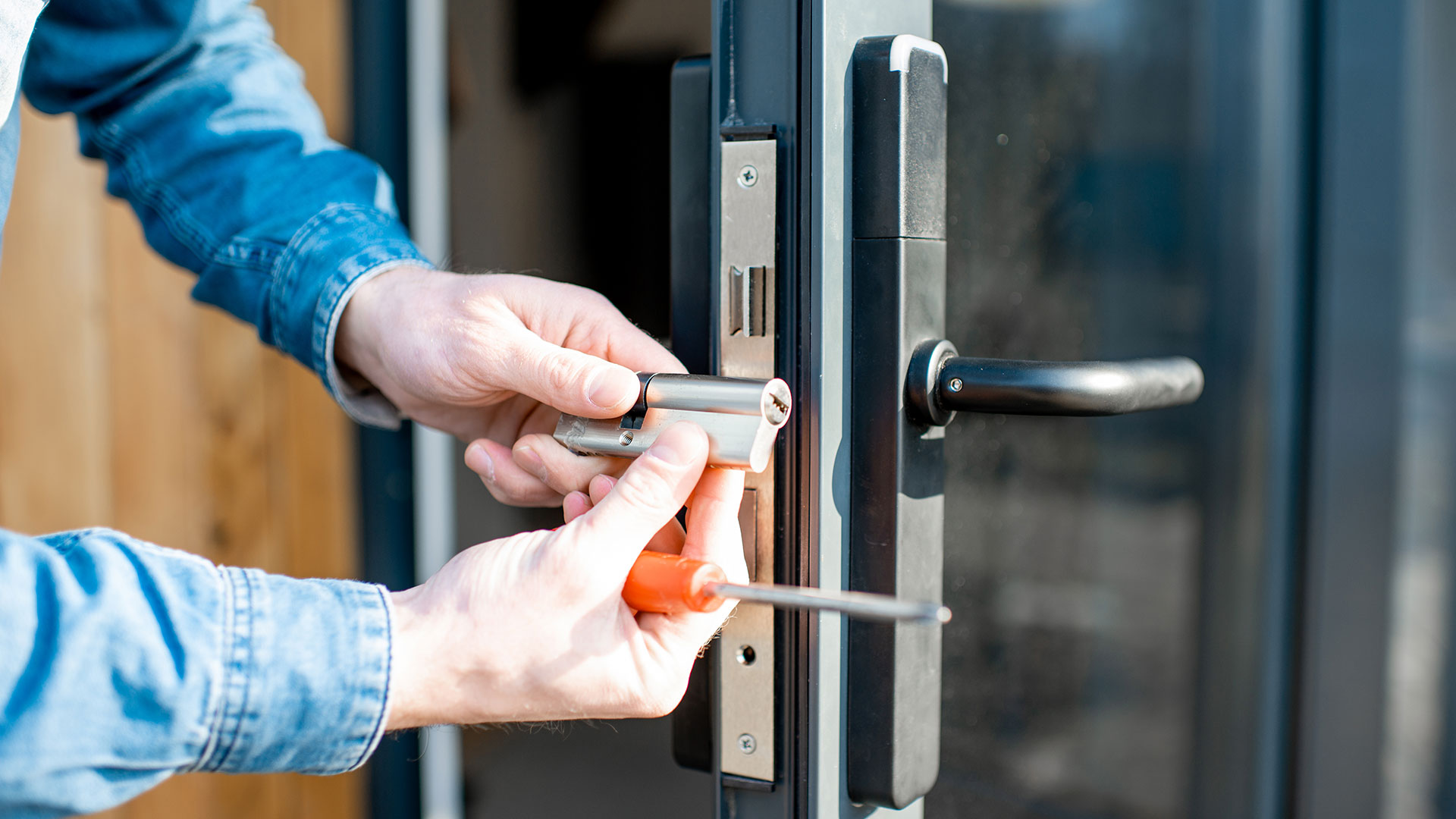 emergency locksmith services